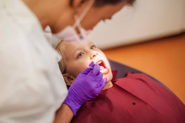 Best Emergency Tooth Extraction in High Ridge, MO